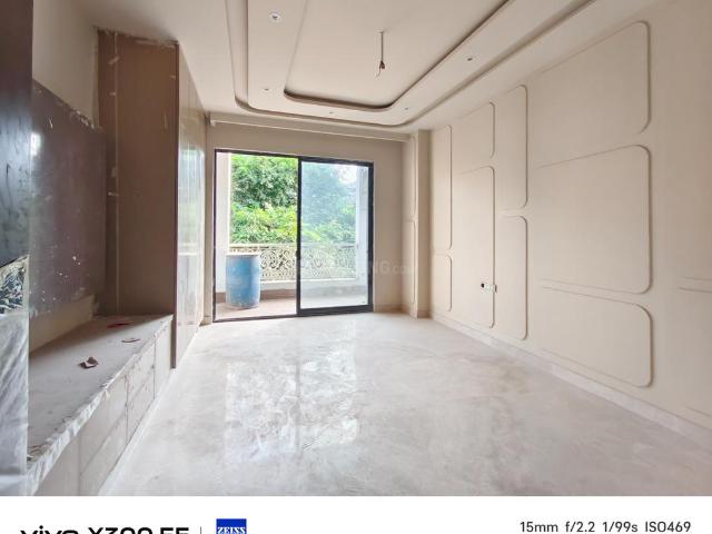 3 BHK Independent Builder Floor in Paschim Vihar for resale New Delhi. The reference number is 21123585
