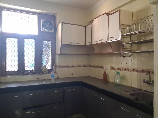 3 BHK Independent Builder Floor in Paschim Vihar for resale New Delhi. The reference number is 21354743