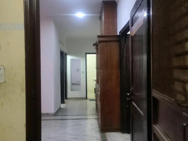 3 BHK Independent Builder Floor in Patel Nagar for rent New Delhi. The reference number is 7373546