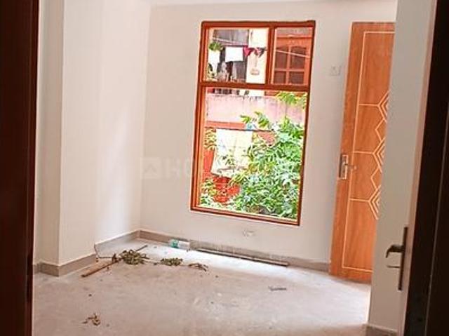 3 BHK Independent Builder Floor in Patparganj for resale New Delhi. The reference number is 17918706