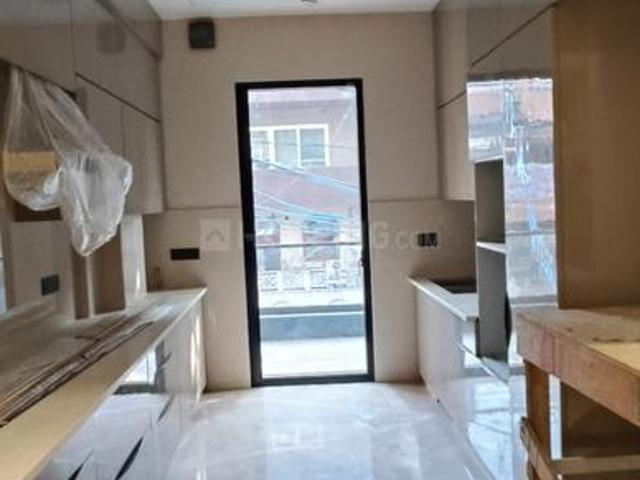 3 BHK Independent Builder Floor in Pitampura for rent New Delhi. The reference number is 16318012