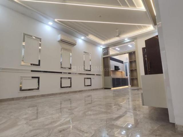 3 BHK Independent Builder Floor in Pitampura for rent New Delhi. The reference number is 21140350