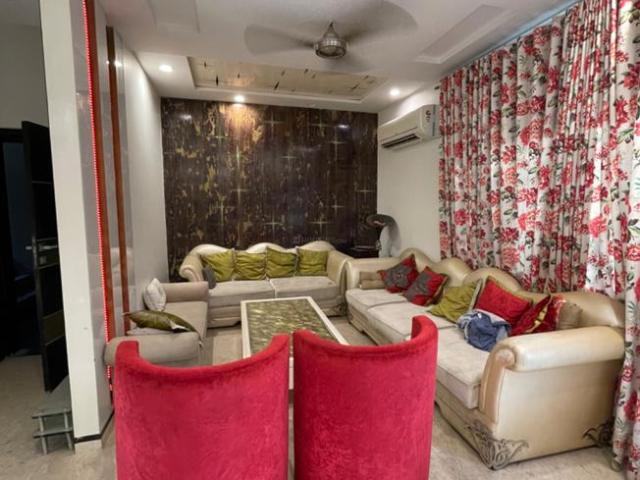 3 BHK Independent Builder Floor in Pitampura for rent New Delhi. The reference number is 9357946