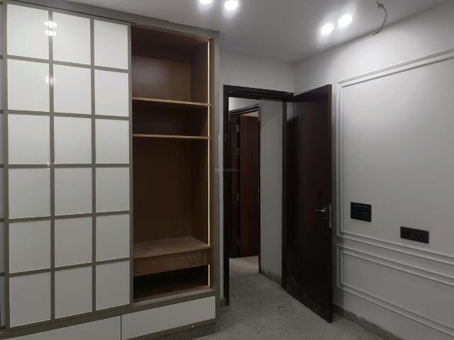 3 BHK Independent Builder Floor in Pitampura for resale New Delhi. The reference number is 18531013