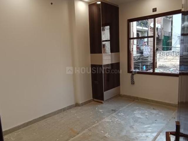 3 BHK Independent Builder Floor in Pitampura for resale New Delhi. The reference number is 19253902