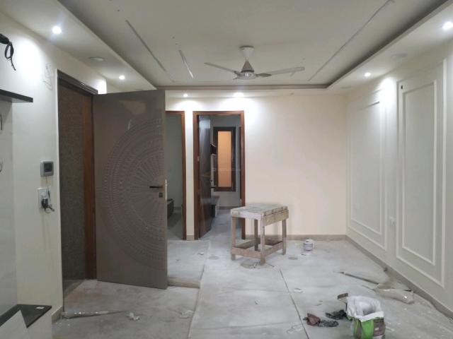 3 BHK Independent Builder Floor in Pitampura for resale New Delhi. The reference number is 19233077