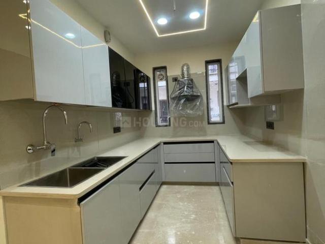 3 BHK Independent Builder Floor in Pitampura for resale New Delhi. The reference number is 19482984