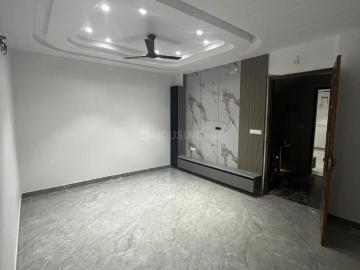 3 BHK Independent Builder Floor in Pitampura for resale New Delhi. The reference number is 19918876