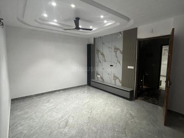 3 BHK Independent Builder Floor in Pitampura for resale New Delhi. The reference number is 19918876