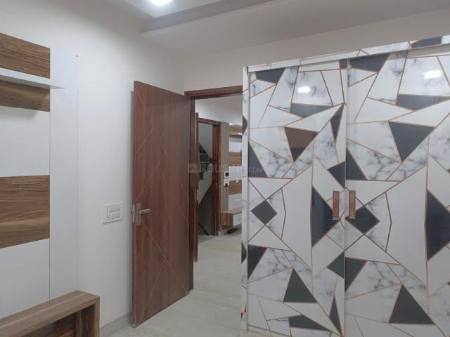 3 BHK Independent Builder Floor in Pitampura for resale New Delhi. The reference number is 20905334