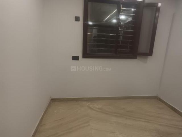 3 BHK Independent Builder Floor in Pitampura for resale New Delhi. The reference number is 21104733