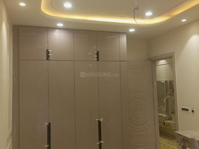 3 BHK Independent Builder Floor in Pitampura for resale New Delhi. The reference number is 21323001
