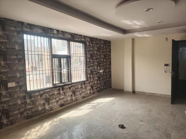 3 BHK Independent Builder Floor in Preet Vihar for rent New Delhi. The reference number is 17711296