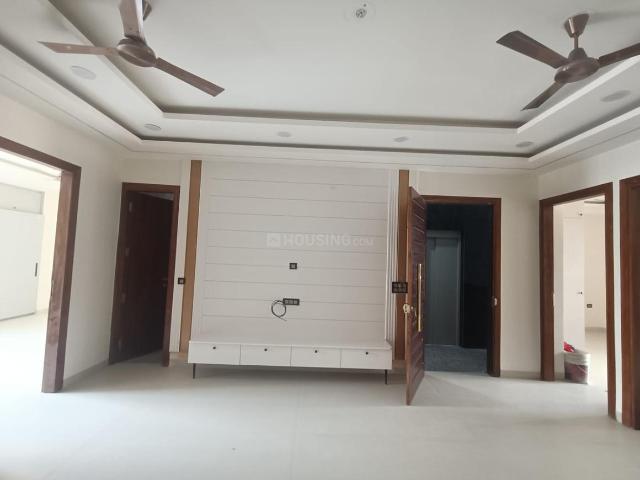 3 BHK Independent Builder Floor in Preet Vihar for rent New Delhi. The reference number is 20051462