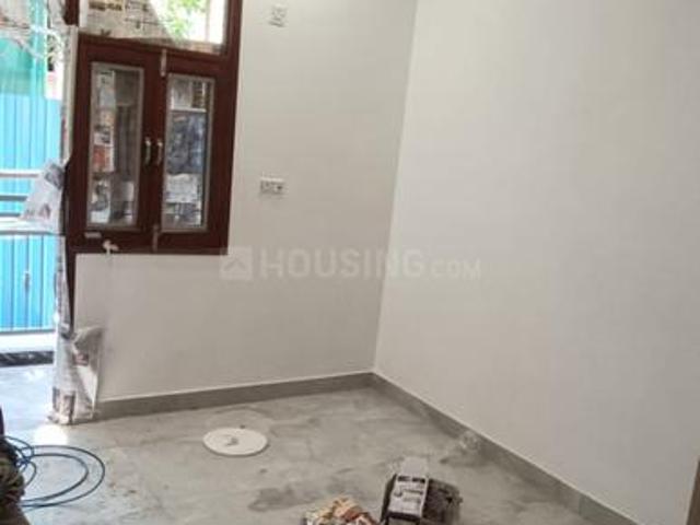 3 BHK Independent Builder Floor in Preet Vihar for rent New Delhi. The reference number is 20392019