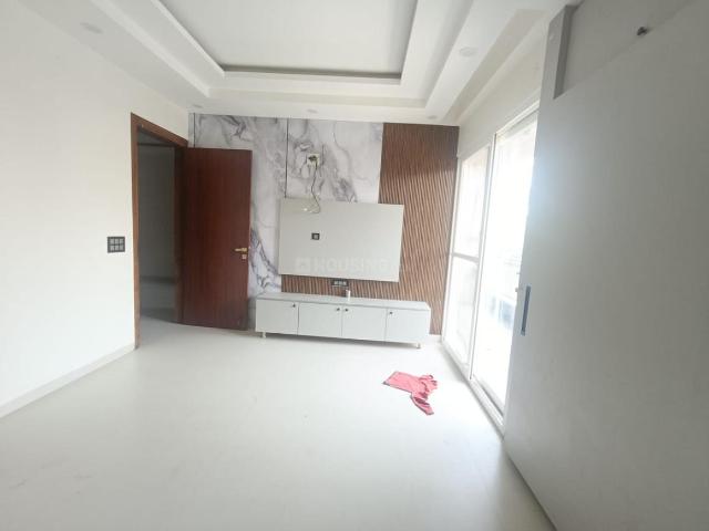 3 BHK Independent Builder Floor in Preet Vihar for rent New Delhi. The reference number is 20621211