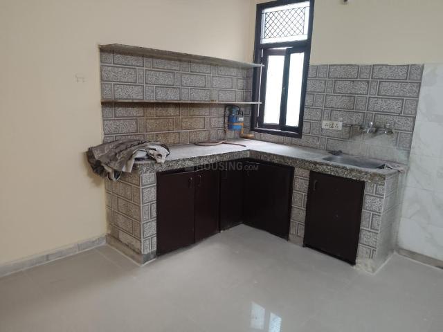 3 BHK Independent Builder Floor in Preet Vihar for rent New Delhi. The reference number is 20630402