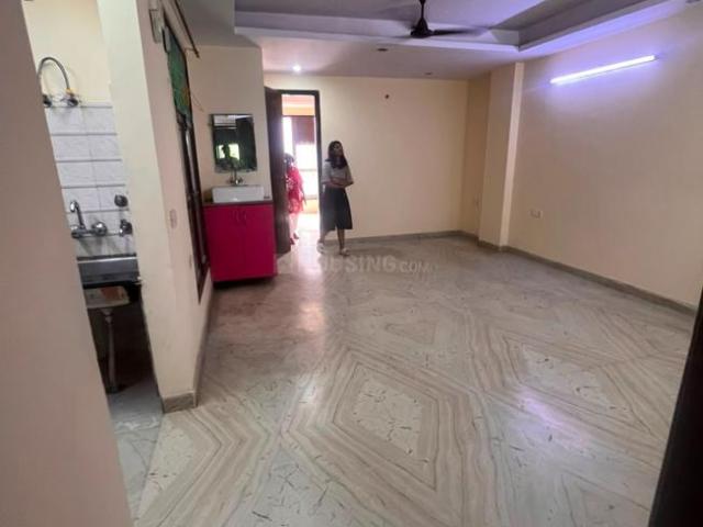 3 BHK Independent Builder Floor in Preet Vihar for rent New Delhi. The reference number is 20945945
