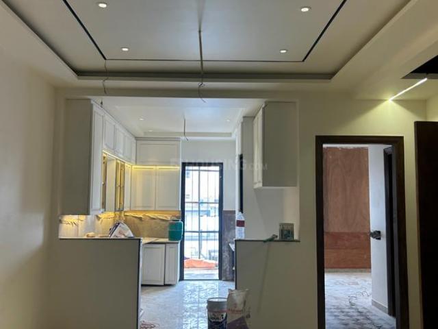 3 BHK Independent Builder Floor in Preet Vihar for resale New Delhi. The reference number is 20792606