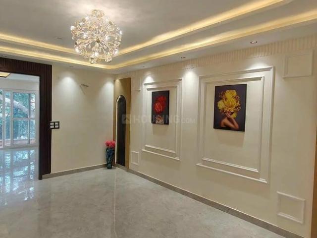 3 BHK Independent Builder Floor in Rajouri Garden for rent New Delhi. The reference number is 15886087