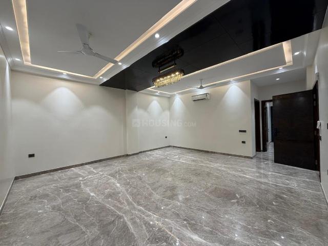 3 BHK Independent Builder Floor in Rajouri Garden for rent New Delhi. The reference number is 19550256