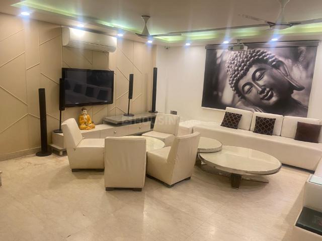 3 BHK Independent Builder Floor in Rajouri Garden for rent New Delhi. The reference number is 19775017