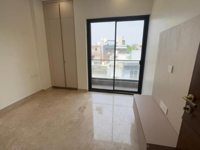 3 BHK Independent Builder Floor in Rajouri Garden for rent New Delhi. The reference number is 20475165