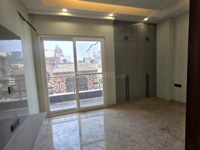 3 BHK Independent Builder Floor in Rajouri Garden for rent New Delhi. The reference number is 20845431