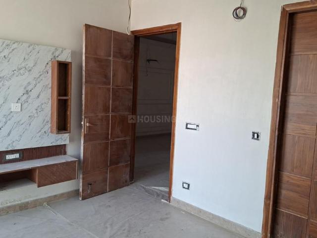 3 BHK Independent Builder Floor in Rajouri Garden for resale New Delhi. The reference number is 19631753