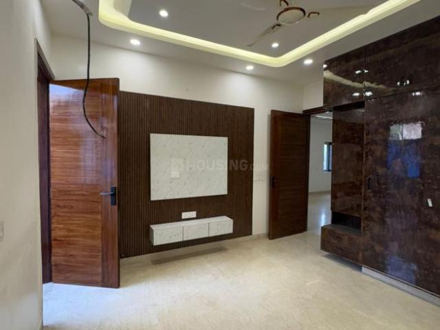 3 BHK Independent Builder Floor in Rajouri Garden for resale New Delhi. The reference number is 19781873