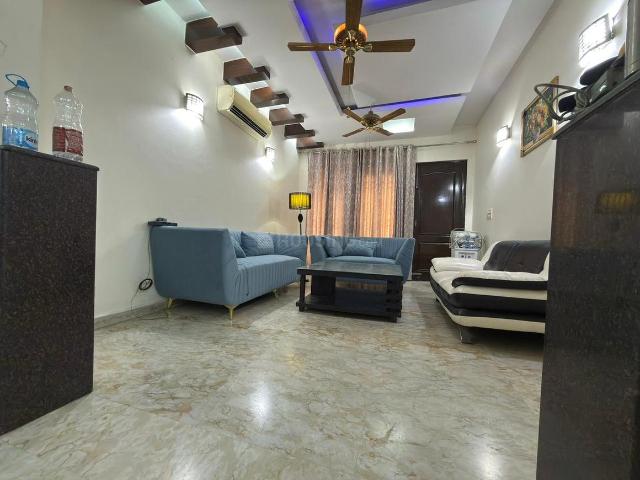 3 BHK Independent Builder Floor in Rajouri Garden for resale New Delhi. The reference number is 19888349