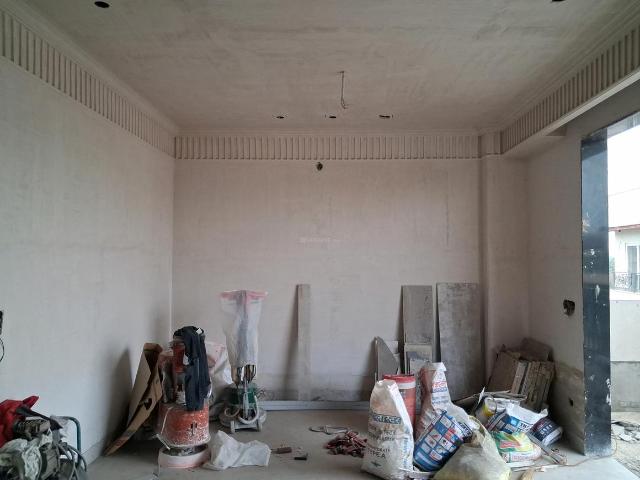 3 BHK Independent Builder Floor in Raja Garden for resale New Delhi. The reference number is 21135611