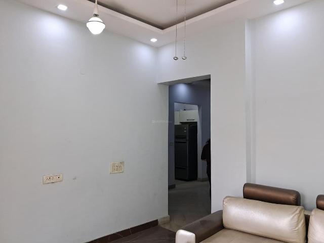 3 BHK Independent Builder Floor in Ramesh Nagar for rent New Delhi. The reference number is 20261811
