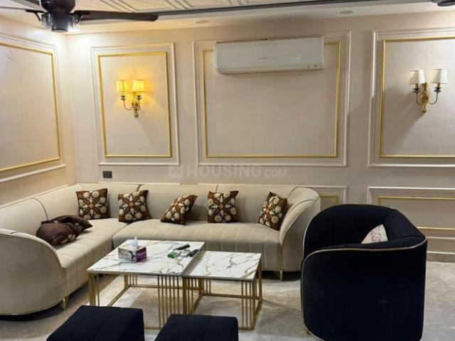 3 BHK Independent Builder Floor in Ramesh Nagar for rent New Delhi. The reference number is 21317923