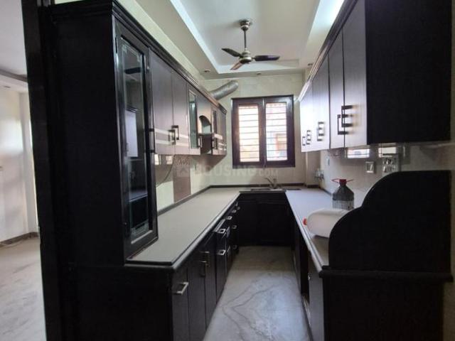 3 BHK Independent Builder Floor in Ramesh Nagar for resale New Delhi. The reference number is 20940025