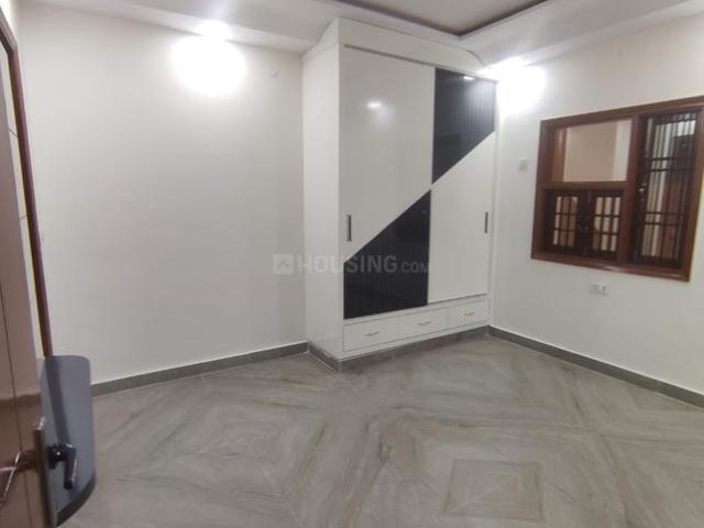 3 BHK Independent Builder Floor in Rohini Sector 28 for resale New Delhi. The reference number is 21046885