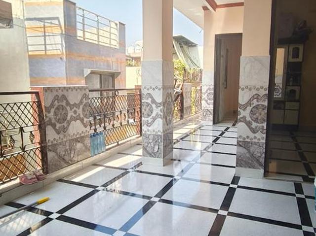 3 BHK Independent Builder Floor in Subzi Mandi for resale New Delhi. The reference number is 20462979