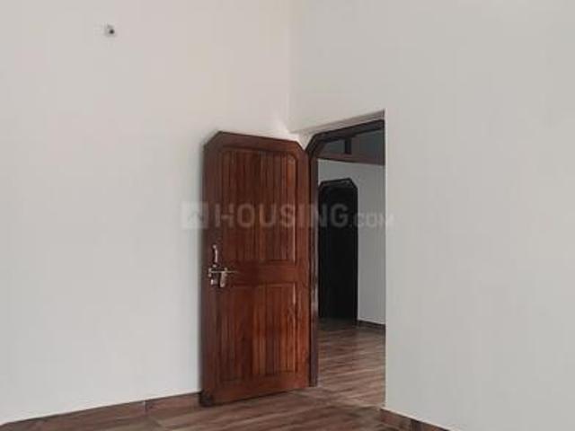 3 BHK Independent Builder Floor in Sunderpur for rent Varanasi. The reference number is 20167942