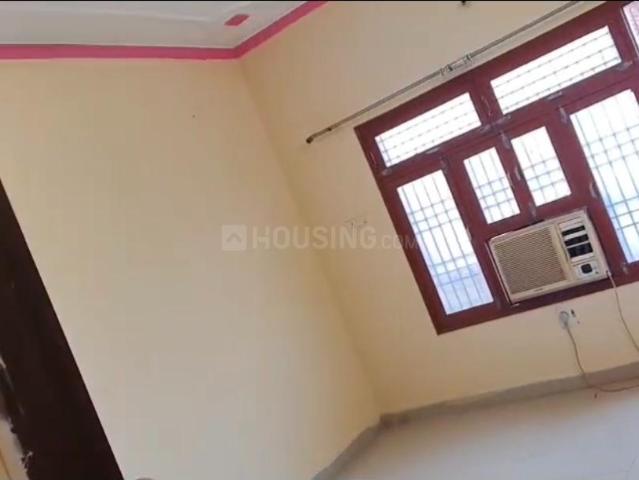 3 BHK Independent Builder Floor in Sunderpur for rent Varanasi. The reference number is 21124008