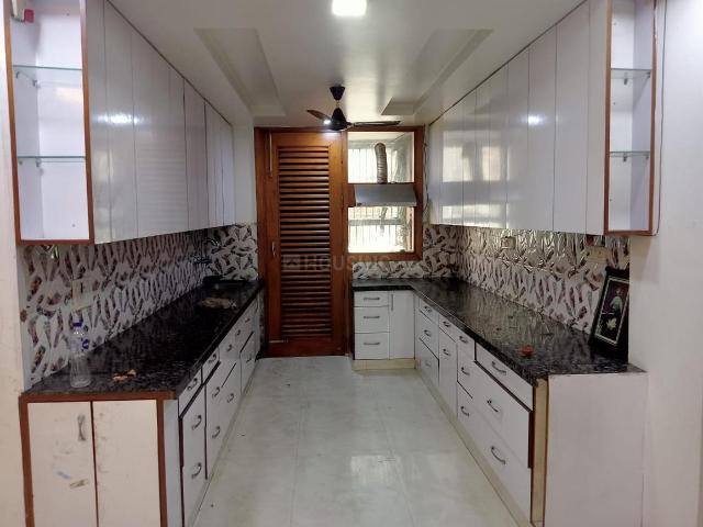 3 BHK Independent Builder Floor in Surajmal Vihar for rent New Delhi. The reference number is 18660961