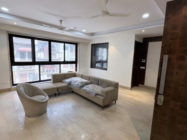 3 BHK Independent Builder Floor in Surajmal Vihar for rent New Delhi. The reference number is 19996762