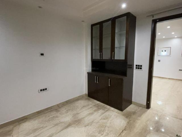3 BHK Independent Builder Floor in Surajmal Vihar for resale New Delhi. The reference number is 20310956