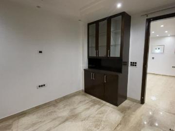 3 BHK Independent Builder Floor in Surajmal Vihar for resale New Delhi. The reference number is 20310956