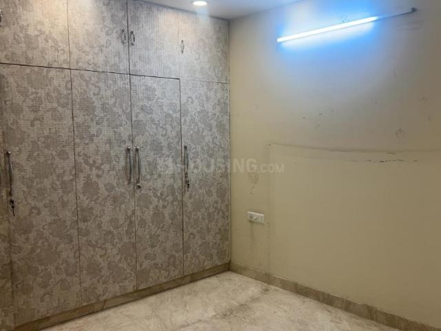 3 BHK Independent Builder Floor in Surajmal Vihar for resale New Delhi. The reference number is 20630312