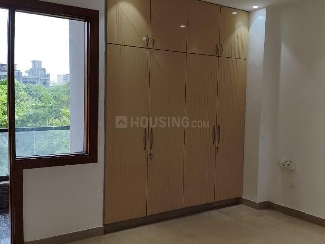 3 BHK Independent Builder Floor in Surajmal Vihar for resale New Delhi. The reference number is 21077257