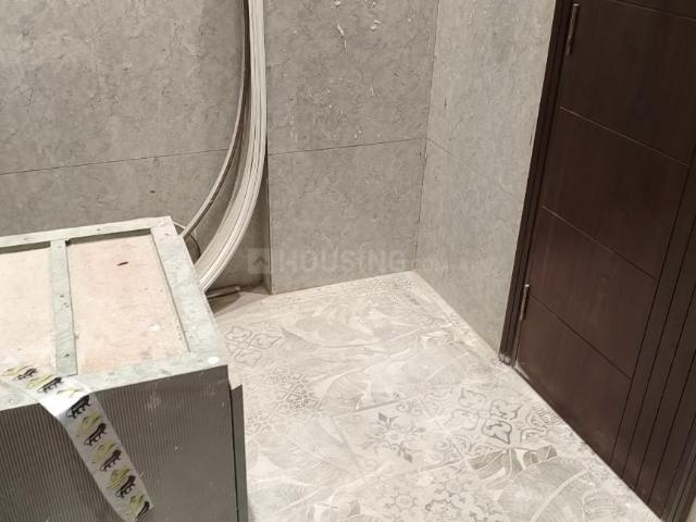 3 BHK Independent Builder Floor in Surajmal Vihar for resale New Delhi. The reference number is 21351363
