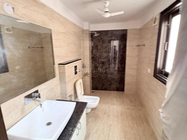 3 BHK Independent Builder Floor in Surya Niketan for rent New Delhi. The reference number is 19727687