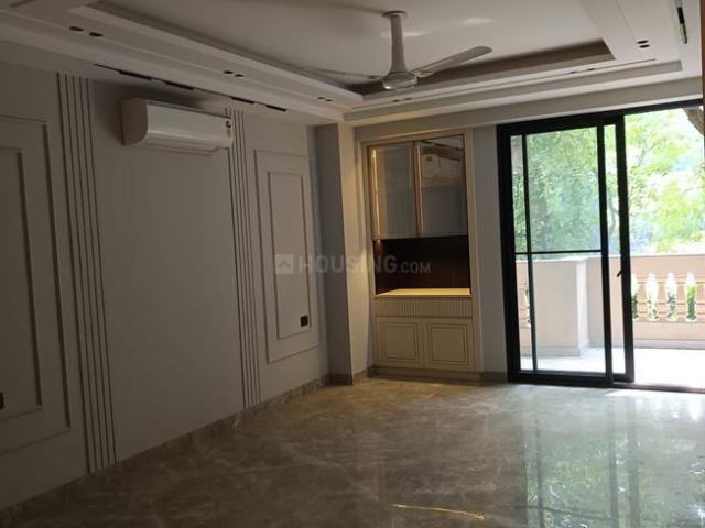 3 BHK Independent Builder Floor in Safdarjung Enclave for resale New Delhi. The reference number is 19148654
