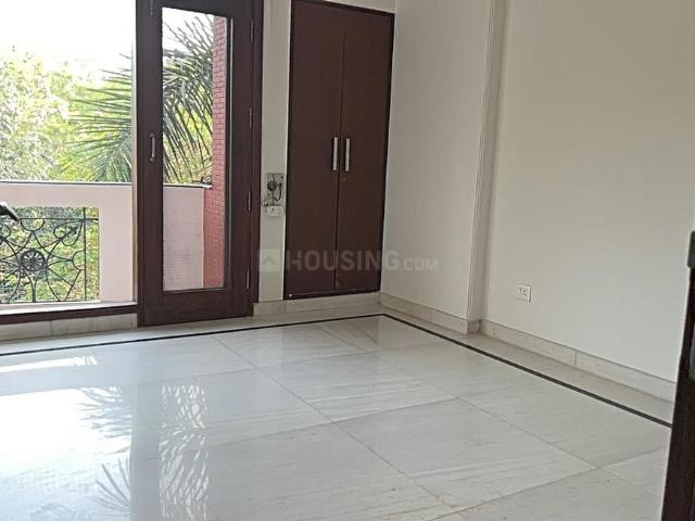 3 BHK Independent Builder Floor in Safdarjung Enclave for resale New Delhi. The reference number is 19761710