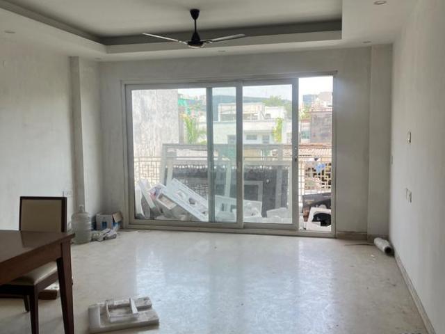 3 BHK Independent Builder Floor in Safdarjung Enclave for resale New Delhi. The reference number is 20304691